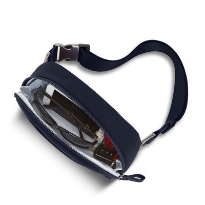 Belcourt Waist Pack in the color Midnight Navy.